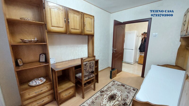 13 Seprembrie, Panduri, metrou Academia Militara la 800m