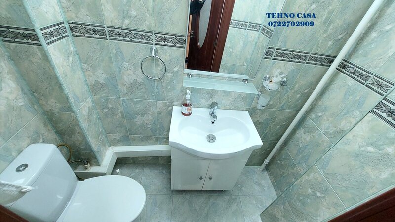 13 Seprembrie, Panduri, metrou Academia Militara la 800m